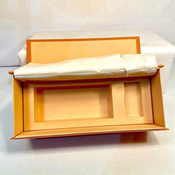 LOUIS VUITTON PERFUME BOX COMPLETE WITH PERFUME TUBE & BOX UNUSED GIFT CARD AND - Picture 5 of 11